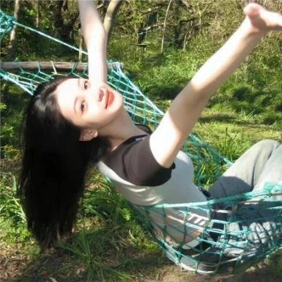 靓仔斗大鳄